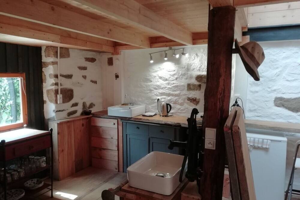 Photo of Kitchen in Cleden-Cap-Sizun
