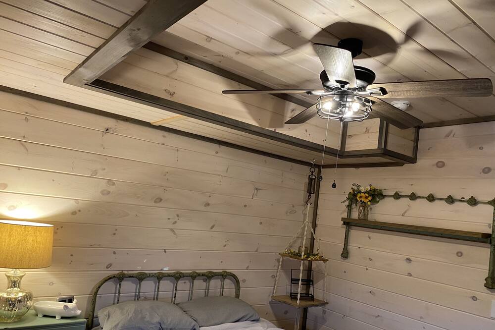 Photo of Bedroom in Burks Fork