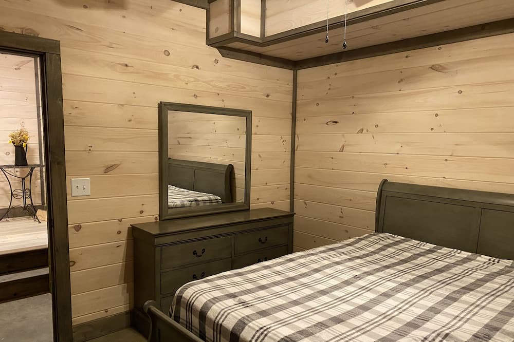 Photo of Bedroom in Burks Fork