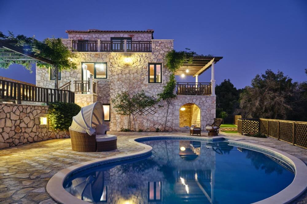 Photo of Outdoor in Anafonitria