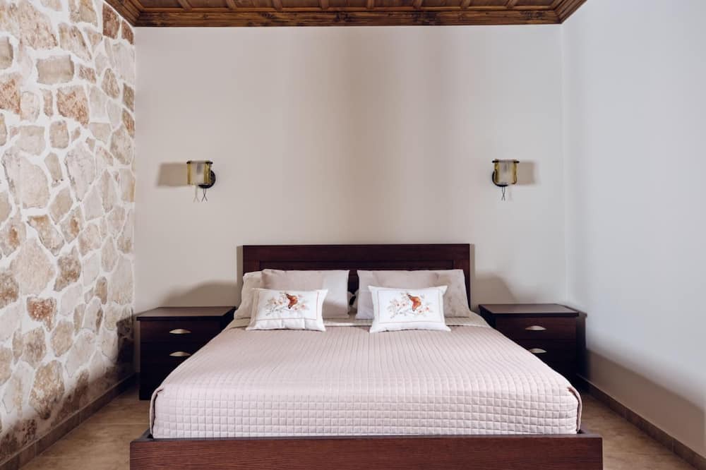 Photo of Bedroom in Anafonitria