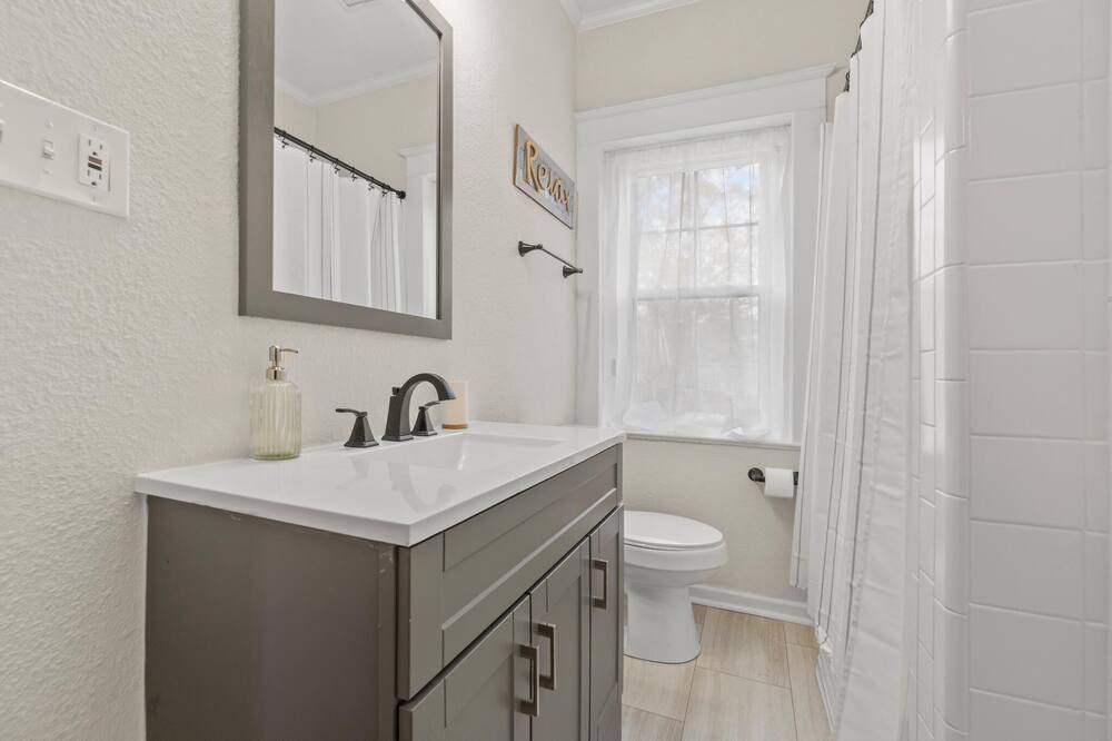 Photo of Bathroom in Nassawadox