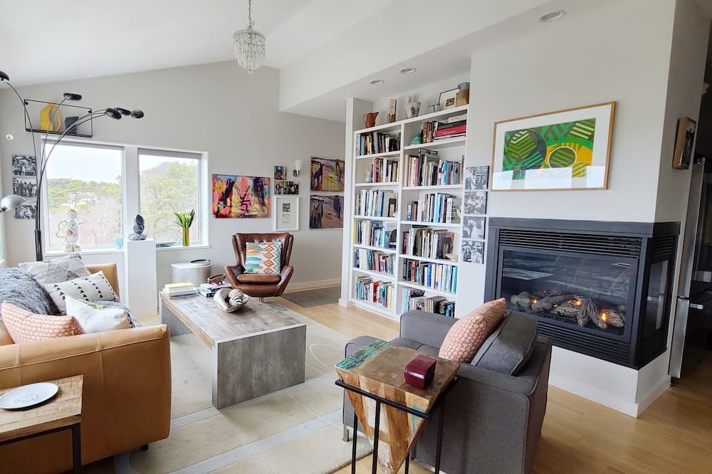 Photo of Livingroom in Wellfleet