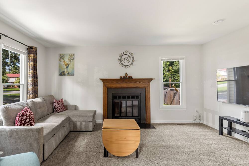 Photo of Livingroom in Chesterfield