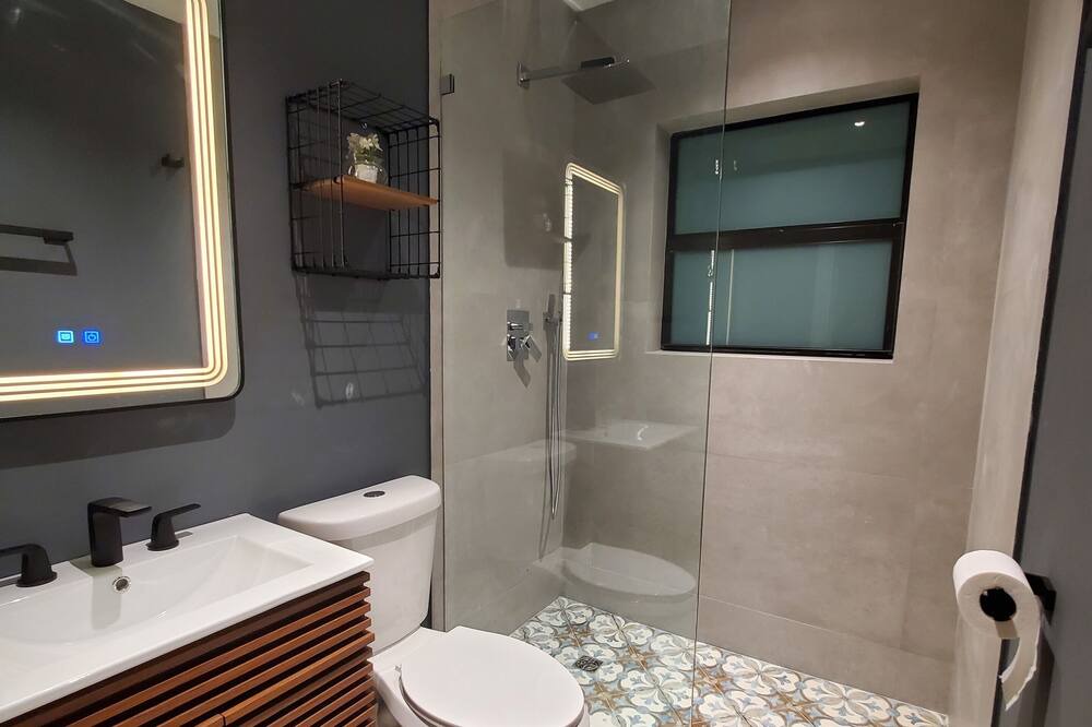 Photo of Bathroom in The Roads
