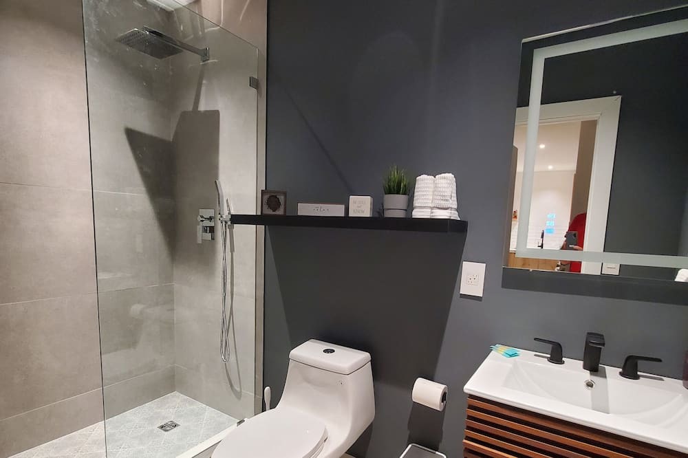 Photo of Bathroom in The Roads