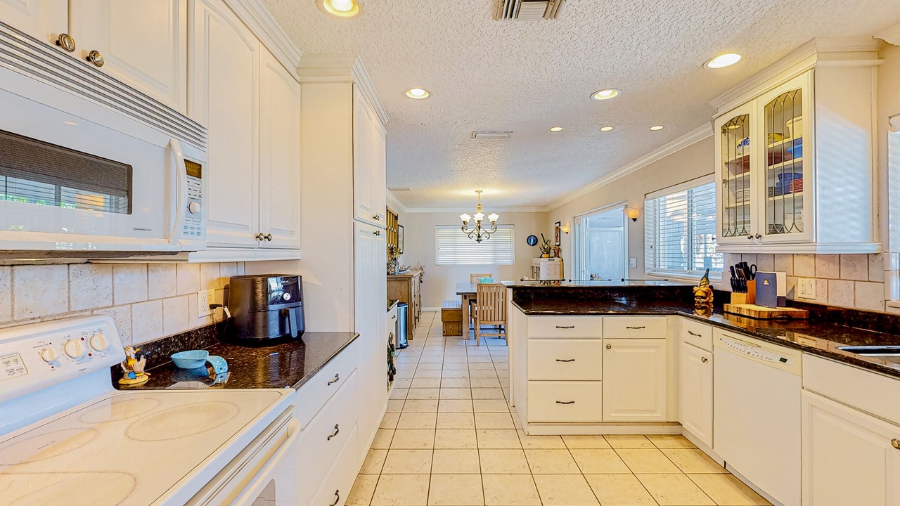 Photo of Kitchen in Cocoa Isles