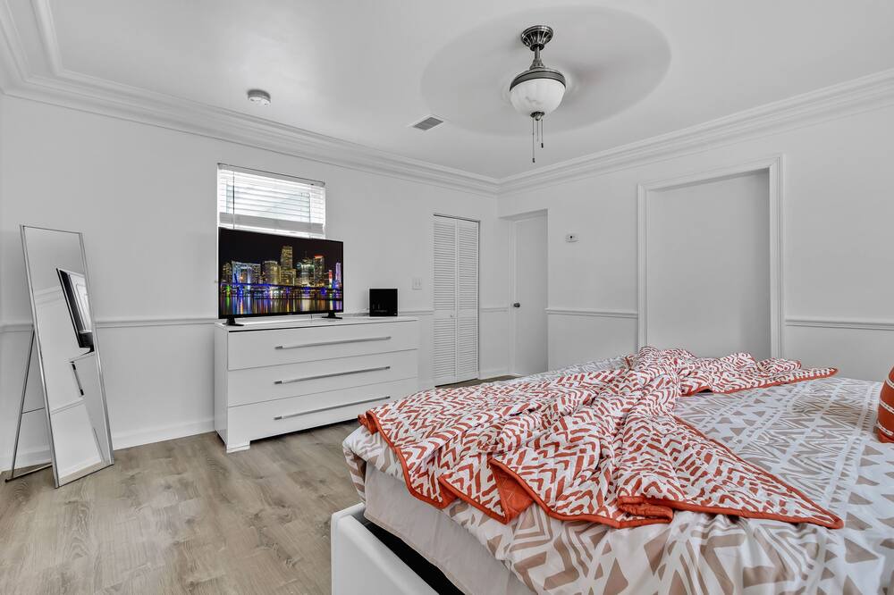 Photo of Bedroom in The Roads
