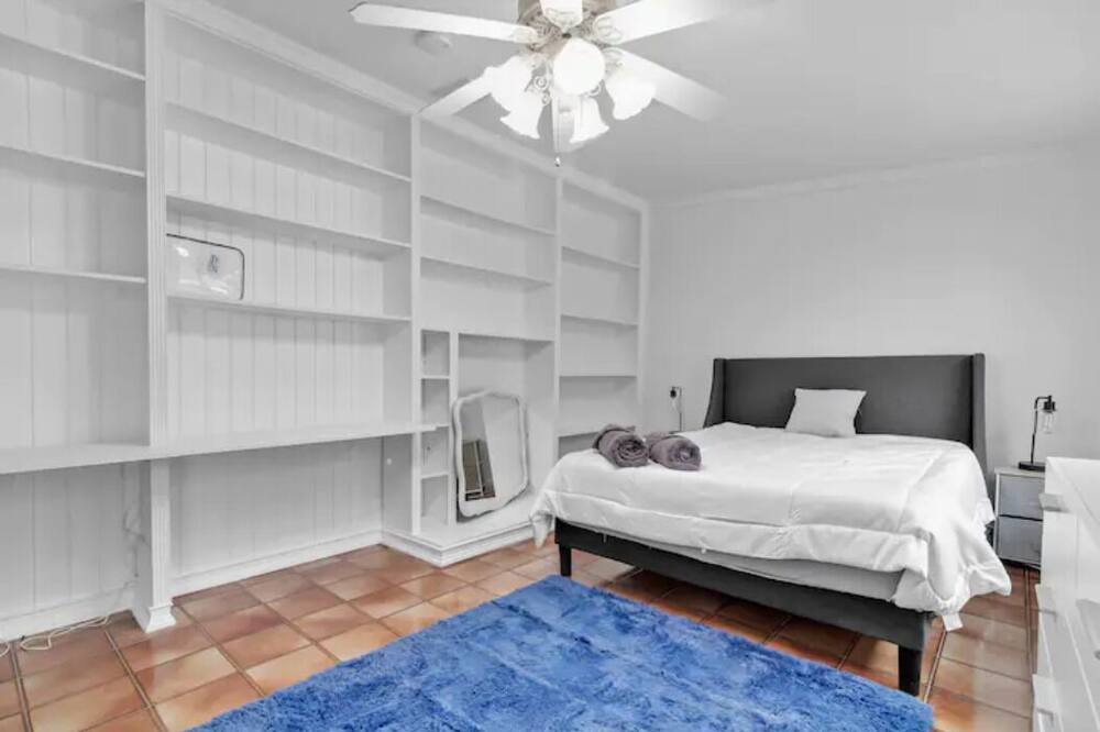 Photo of Bedroom in The Roads
