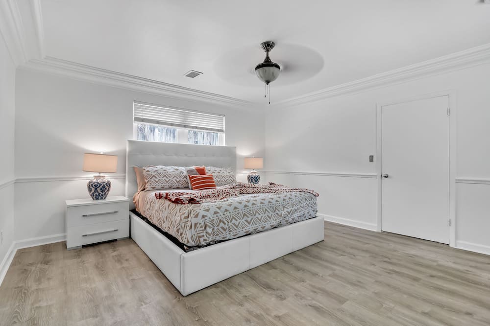 Photo of Bedroom in The Roads