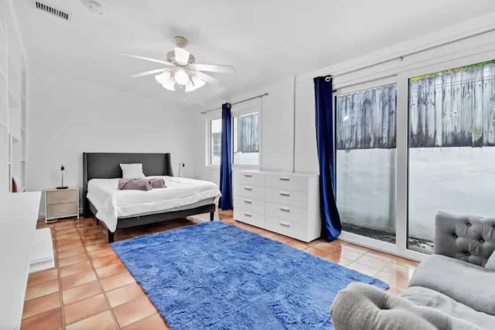 Photo of Bedroom in The Roads
