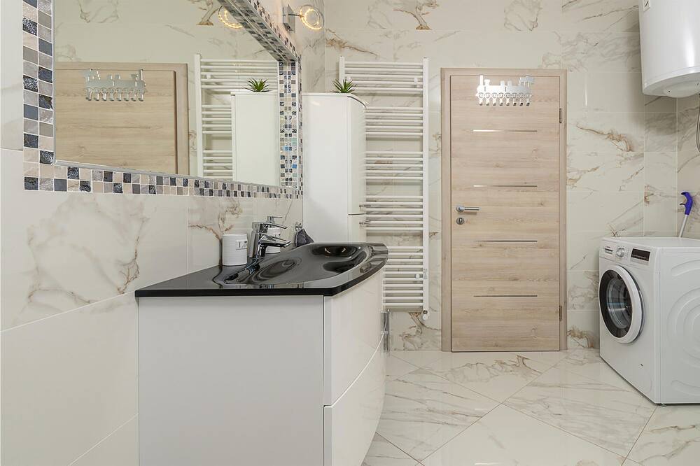 Photo of Bathroom in Kastel