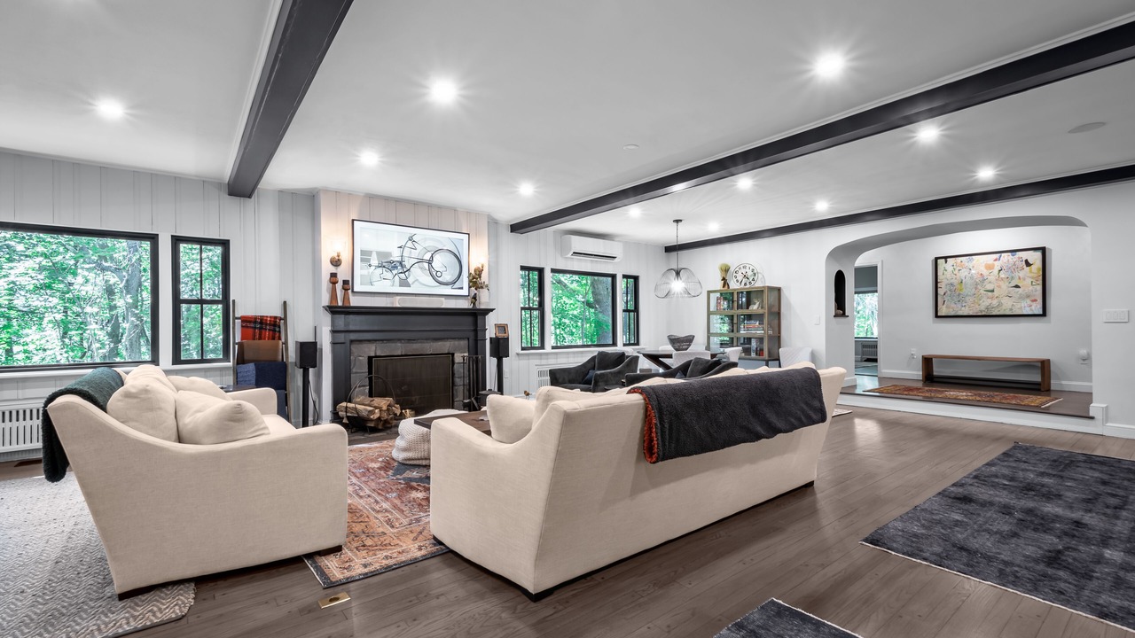 Photo of Livingroom in Hurley