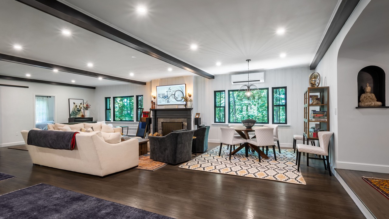 Photo of Livingroom in Hurley