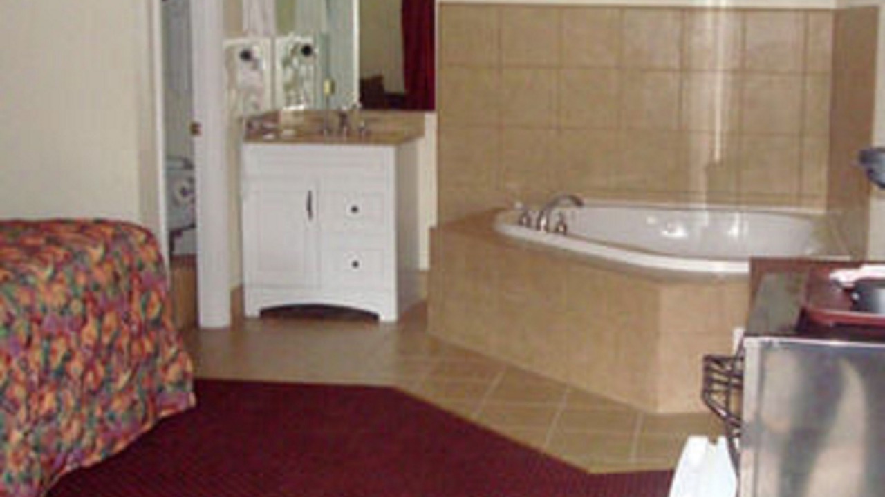 Photo of Bathroom in White Stone