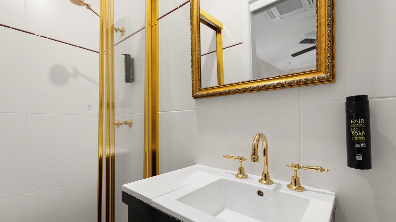 Photo of Bathroom in Katoomba
