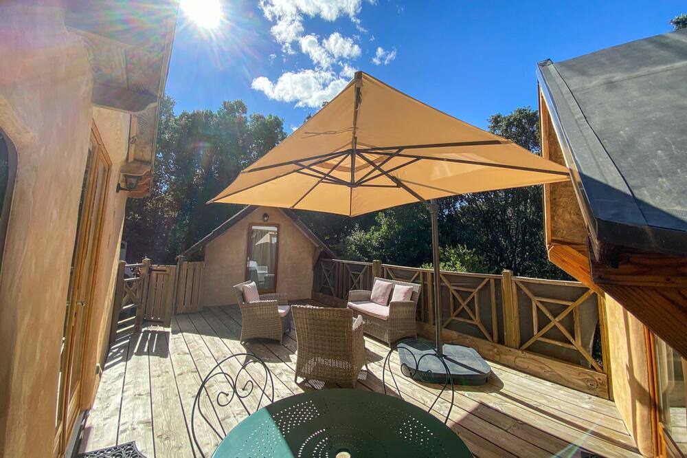 Photo of Patio Balcony in Labastide-de-Virac