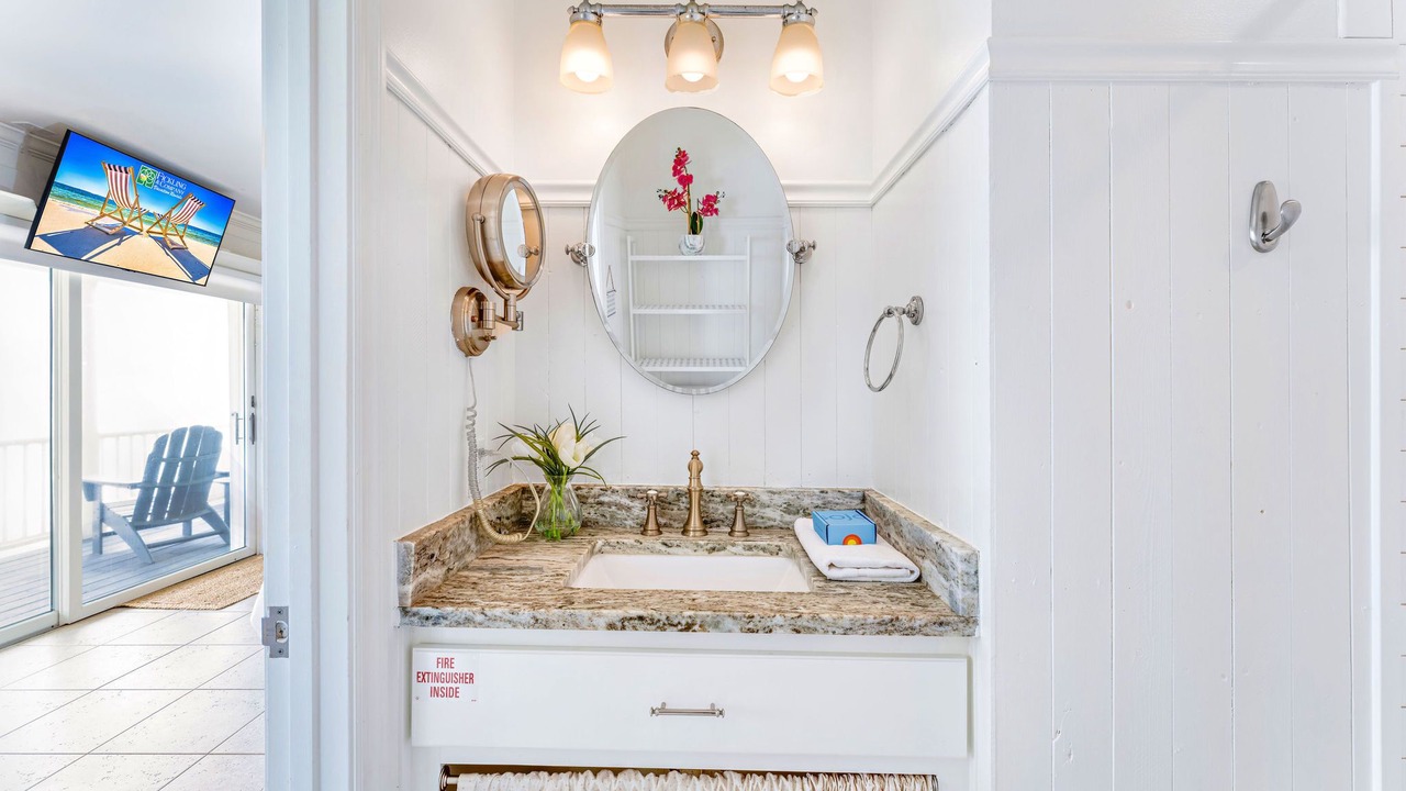 Photo of Bathroom in Treasure Beach Village