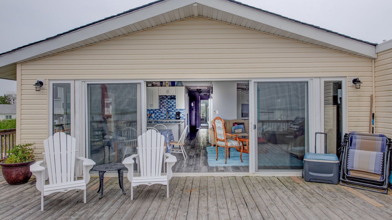 Photo of Patio Balcony in West Hampton Dunes