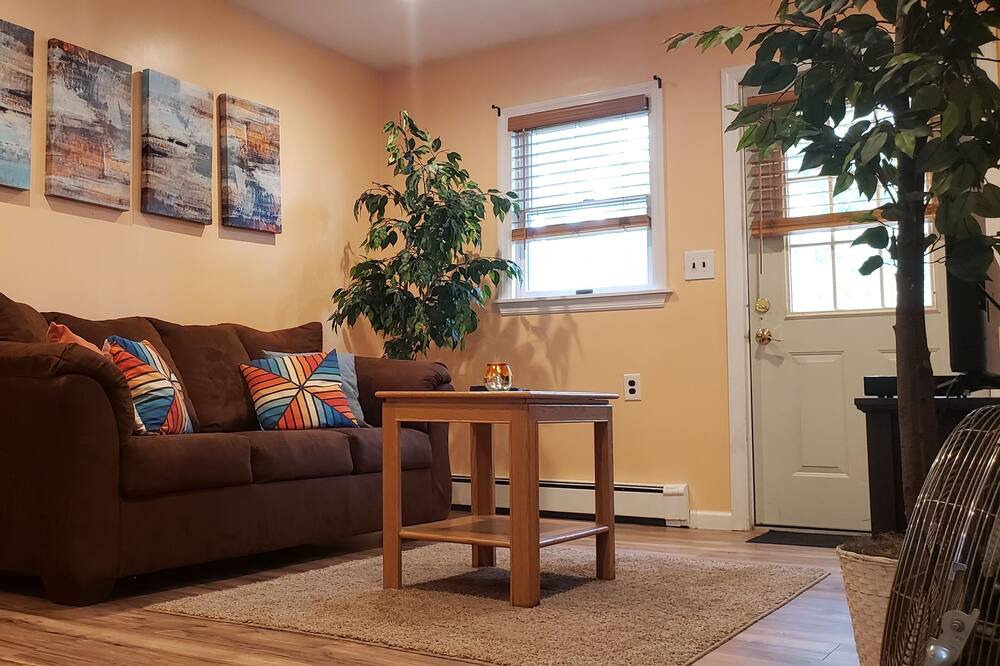 Photo of Livingroom in Coram