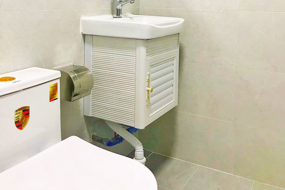 Photo of Bathroom in Haizhu