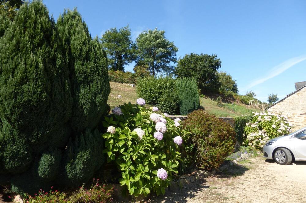 Photo of Others in Becleguer