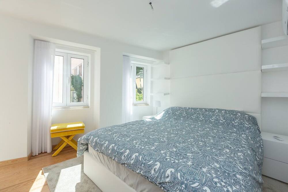 Photo of Bedroom in Cascais