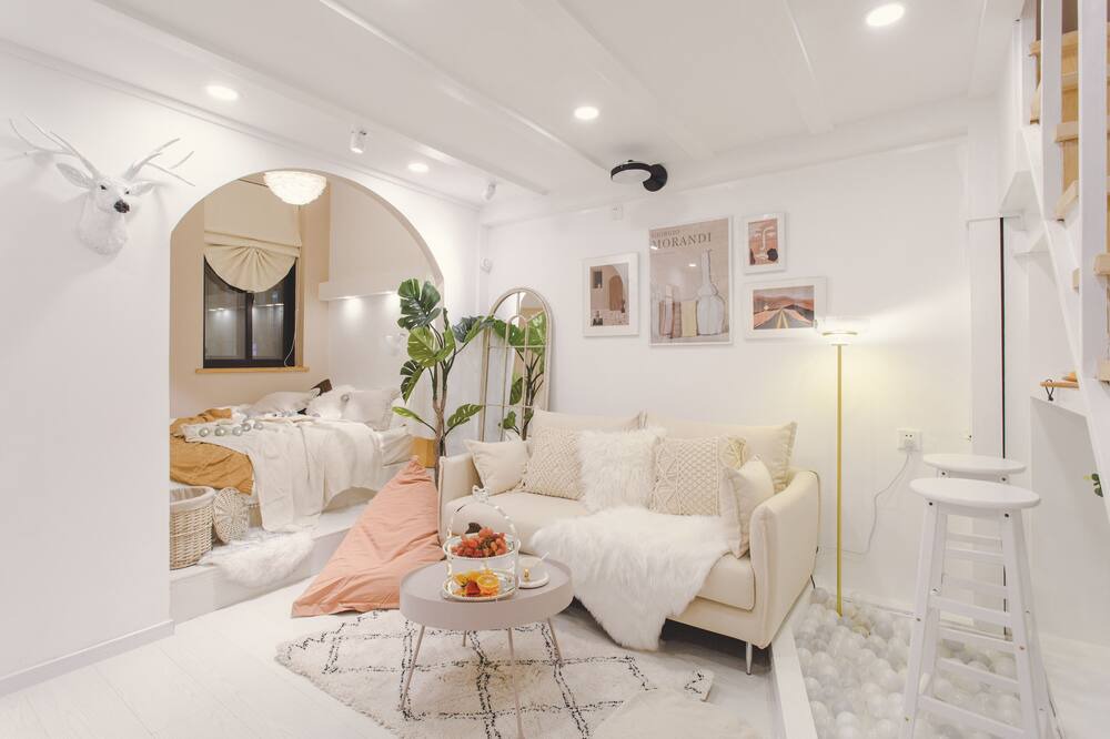 Photo of Livingroom in Jing'an