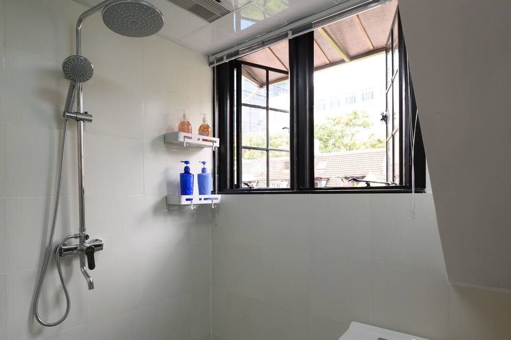 Photo of Bathroom in Jing'an