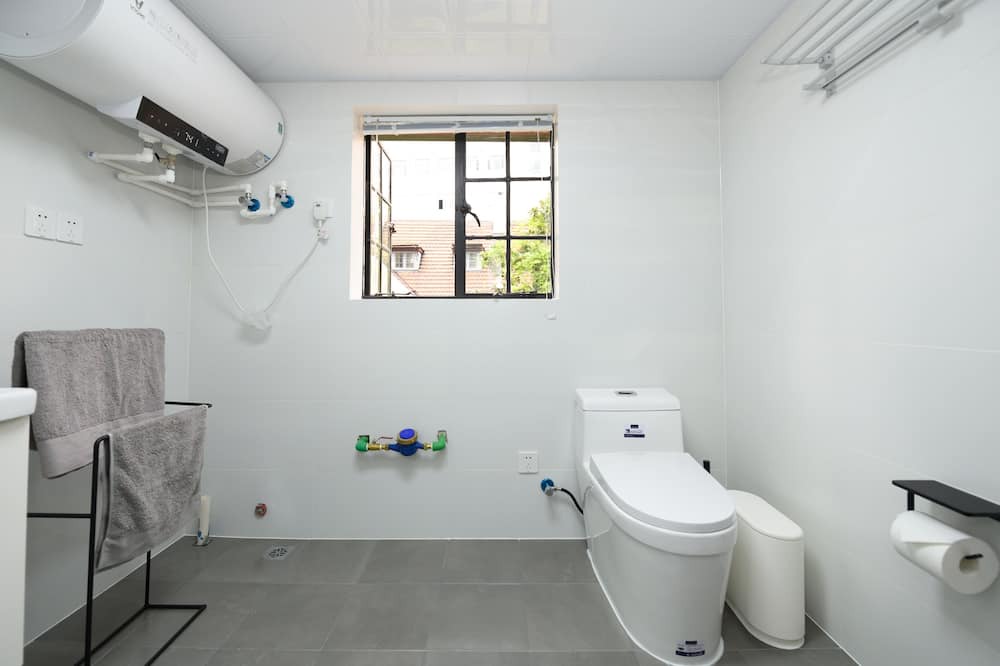 Photo of Bathroom in Jing'an