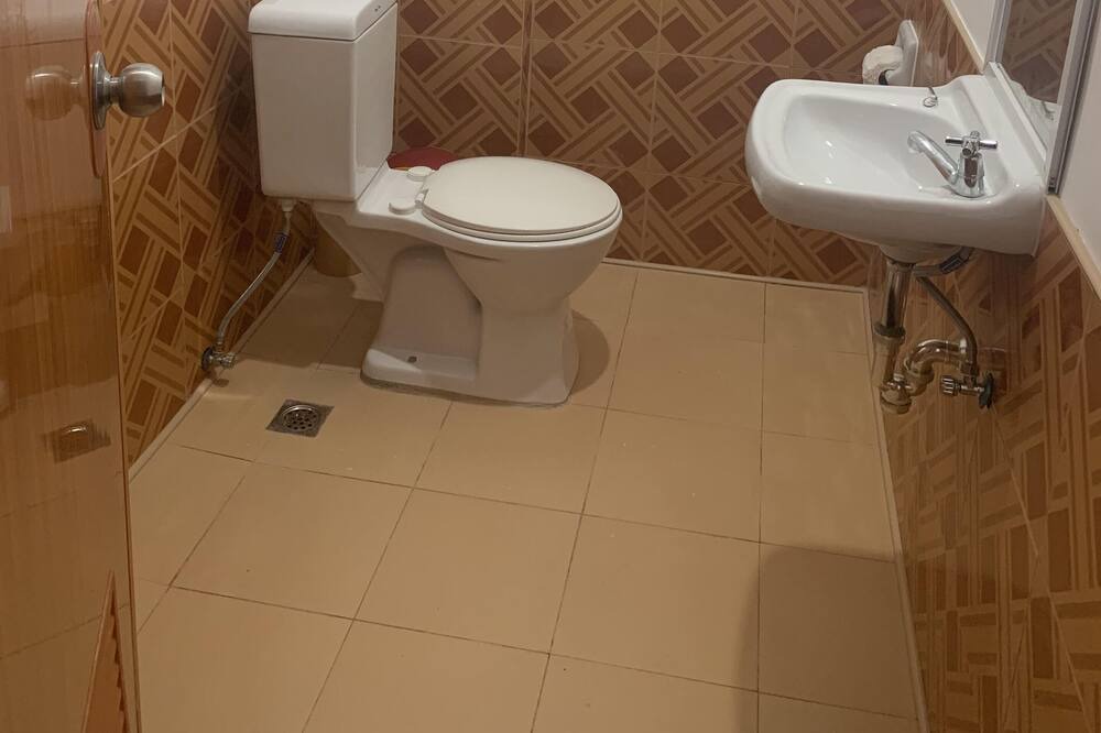 Photo of Bathroom in Basdiot