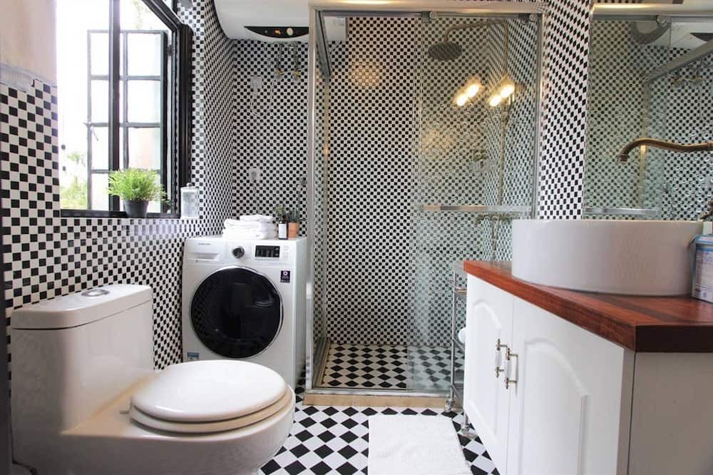 Photo of Bathroom in Jing'an