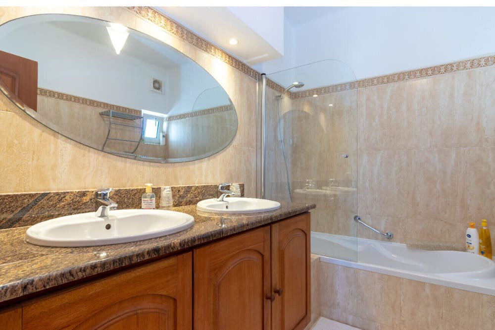Photo of Bathroom in Areias Dos Moinhos