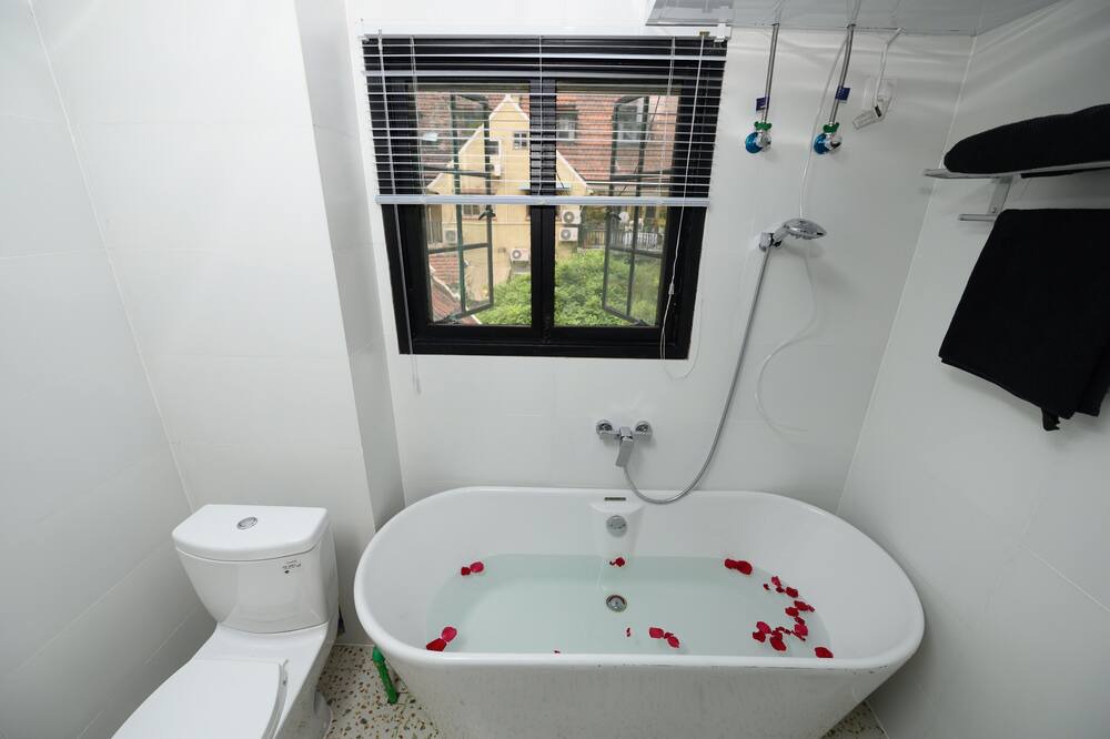 Photo of Bathroom in Jing'an