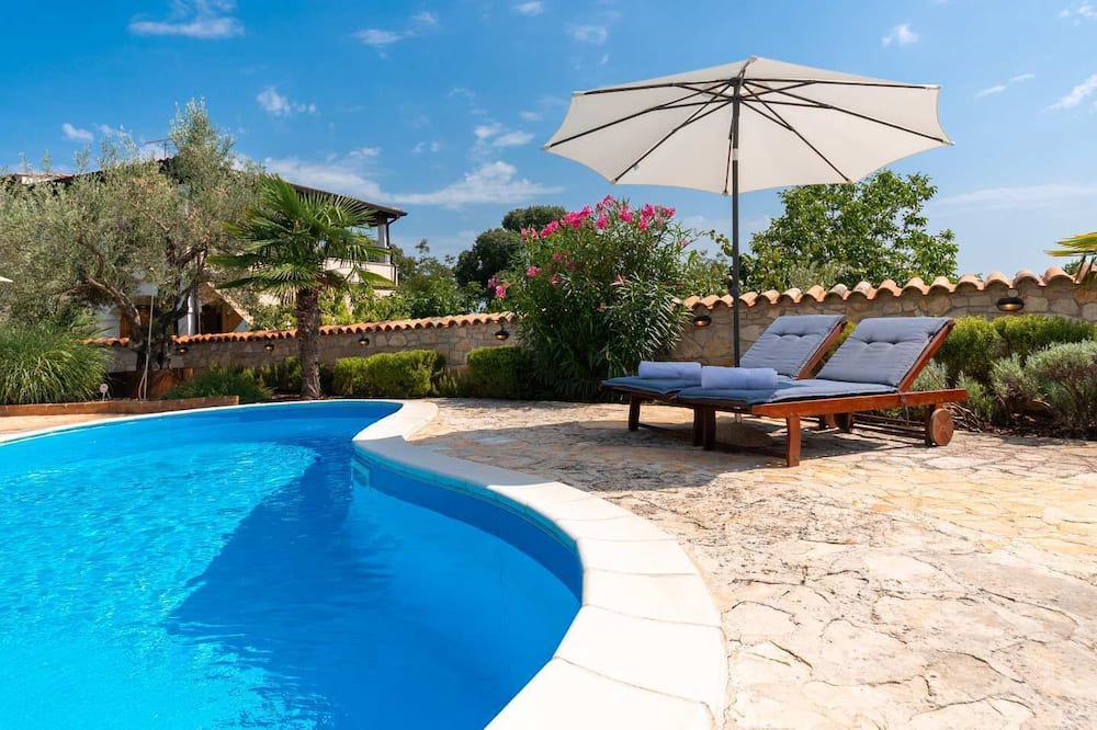 Photo of Outdoor in Musalez