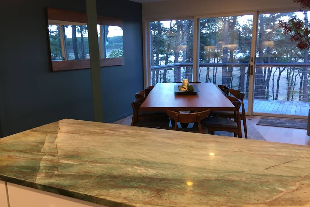 Photo of Others in Indian Neck Heights