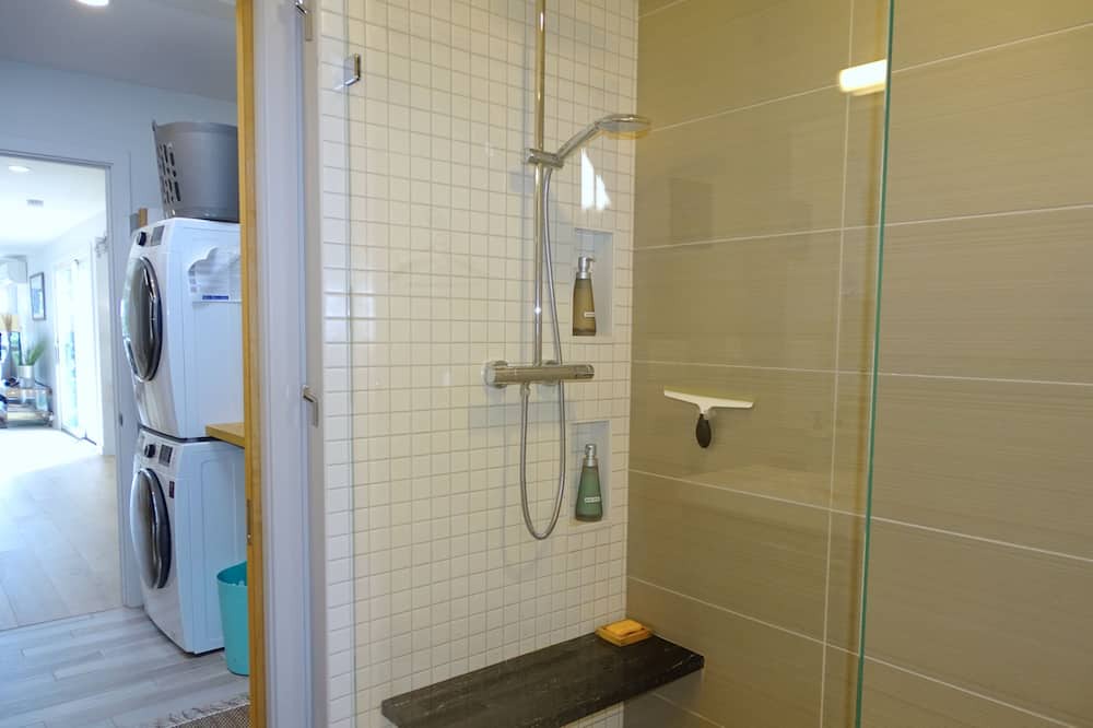 Photo of Bedroom in Indian Neck Heights