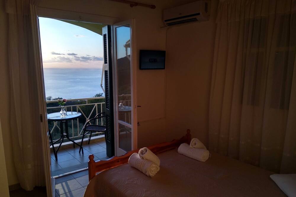 Photo of Bedroom in Kalamitsi
