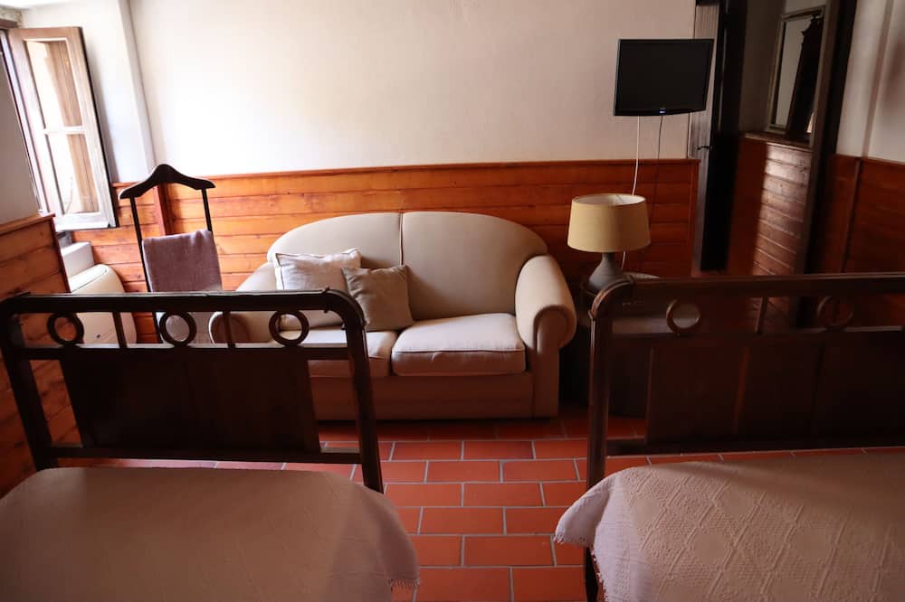 Photo of Bedroom in Benatrite