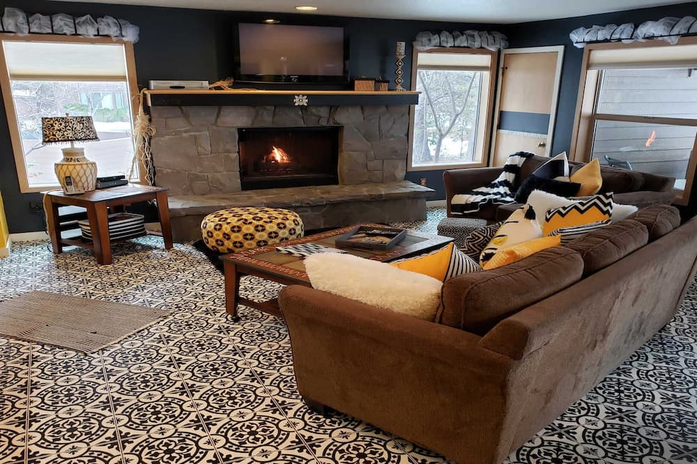 Photo of Livingroom in Sunriver