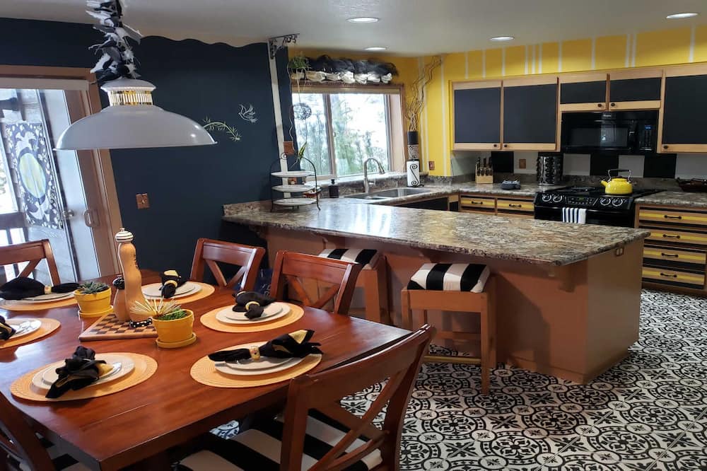 Photo of Kitchen in Sunriver