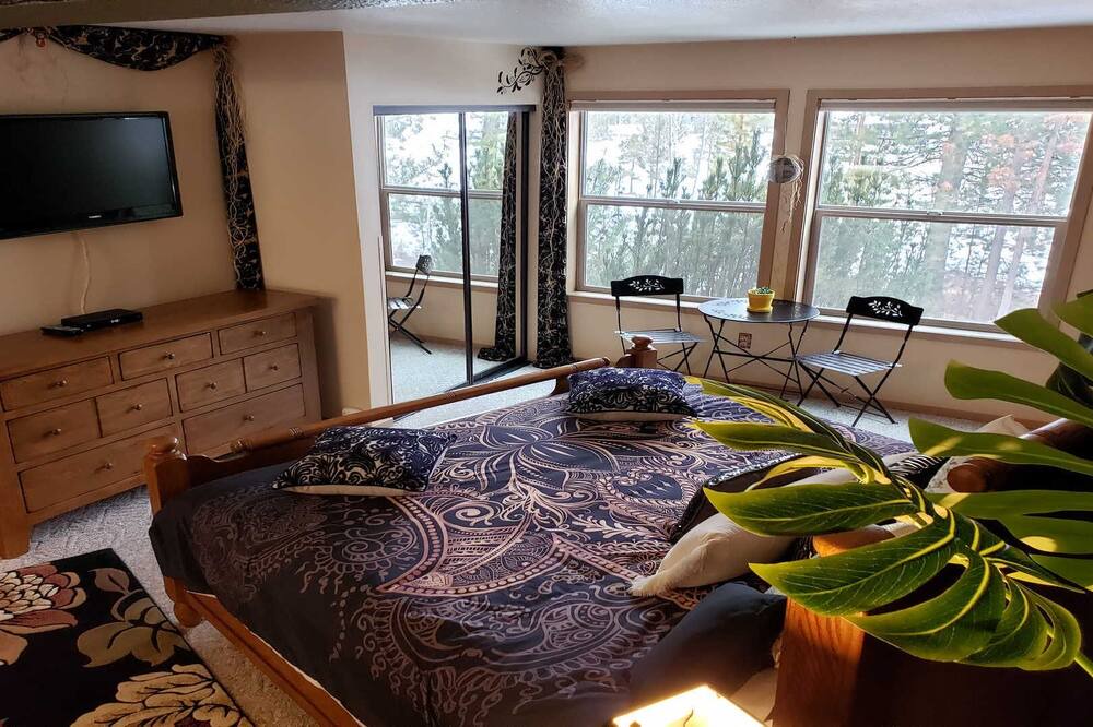 Photo of Bedroom in Sunriver