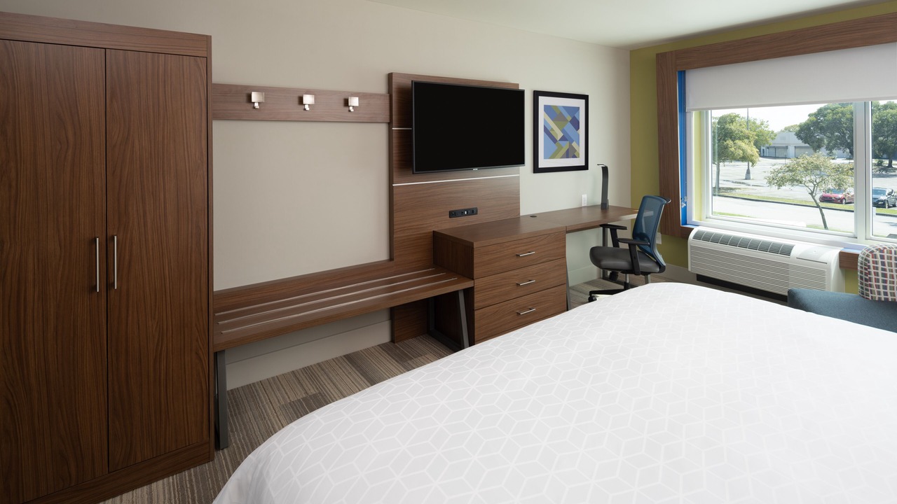 Photo of Bedroom in Doral