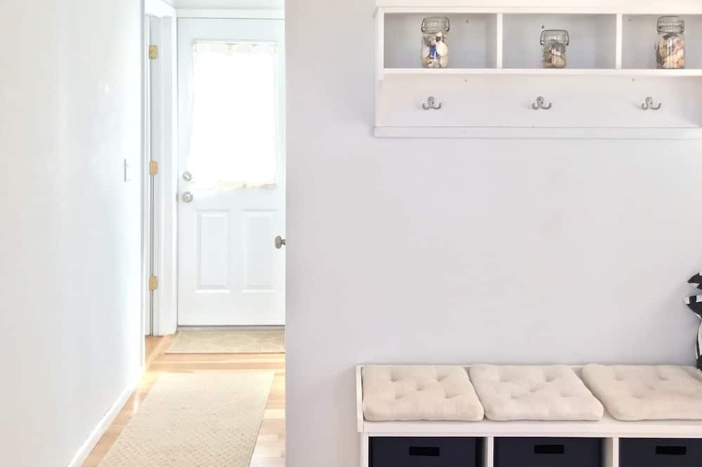 Photo of Bedroom in Mattituck