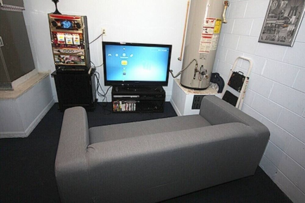 Photo of Bedroom in Orange Tree