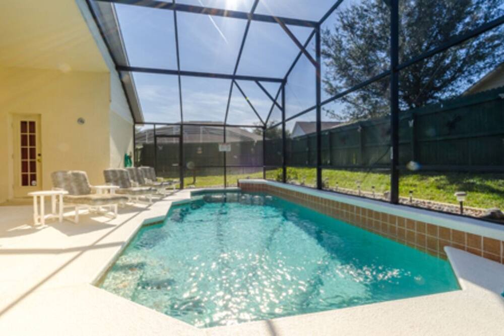 Photo of Outdoor in Orange Tree