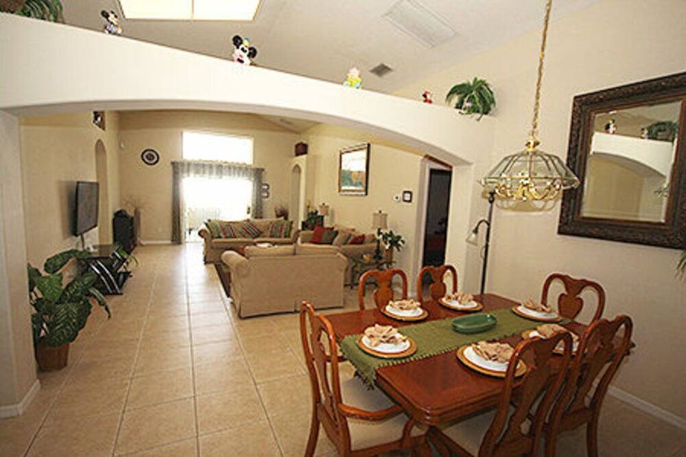 Photo of Bedroom in Orange Tree