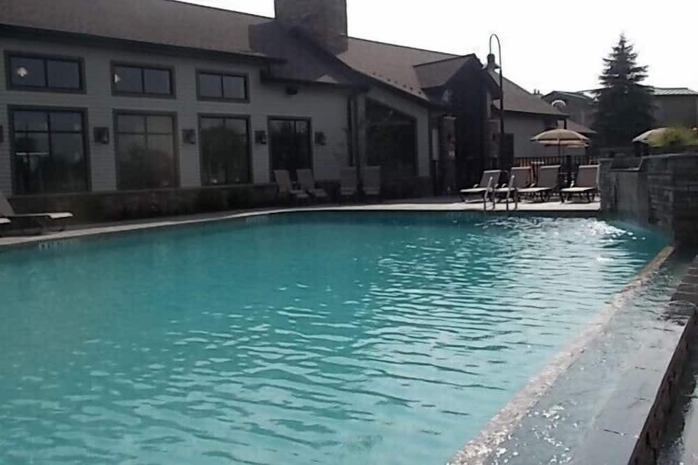 Photo of Outdoor in Clymer