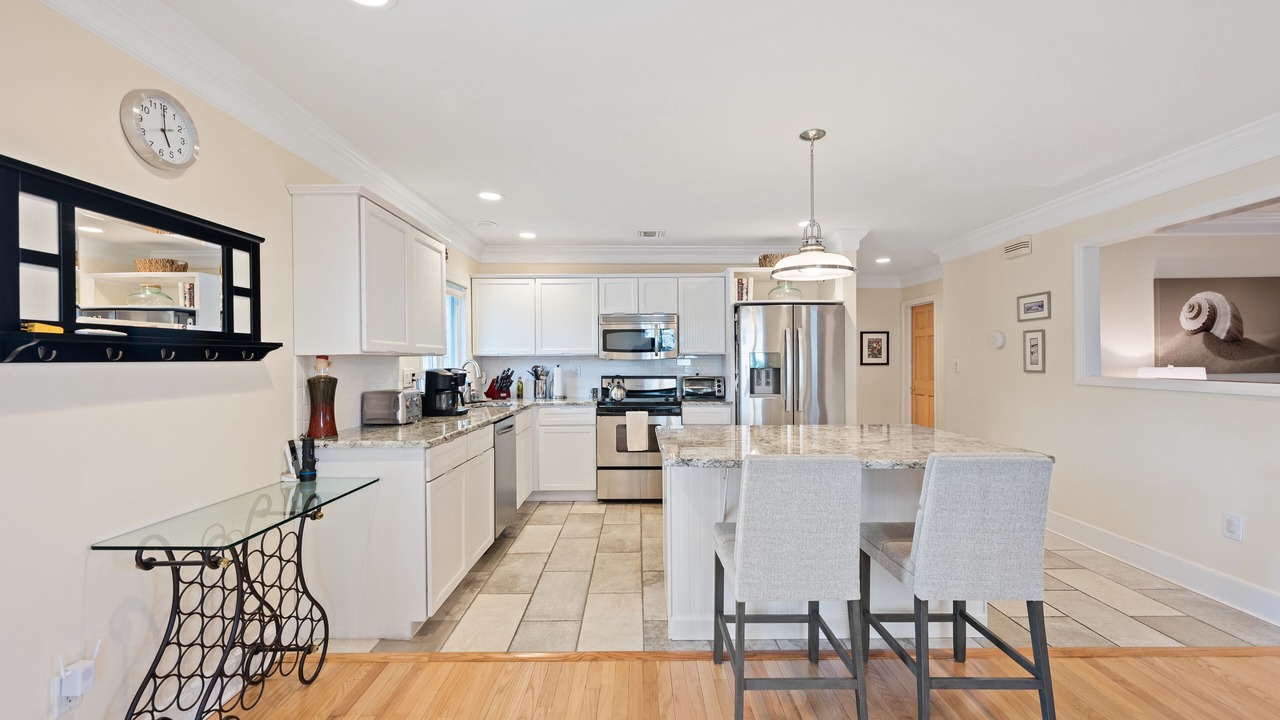 Photo of Kitchen in Mount Sinai