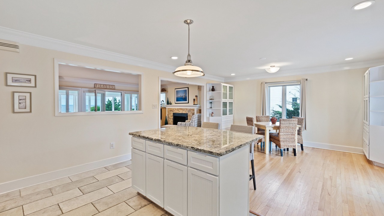 Photo of Kitchen in Mount Sinai